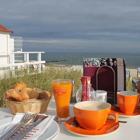 Leuchtturmblick Nahe Kuehlungsborn Bastorf