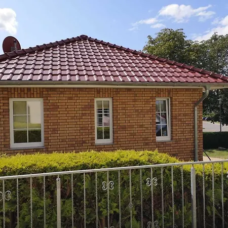 Leuchtturmblick Nahe Kuehlungsborn Bastorf