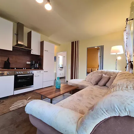 Leuchtturmblick Nahe Kuehlungsborn