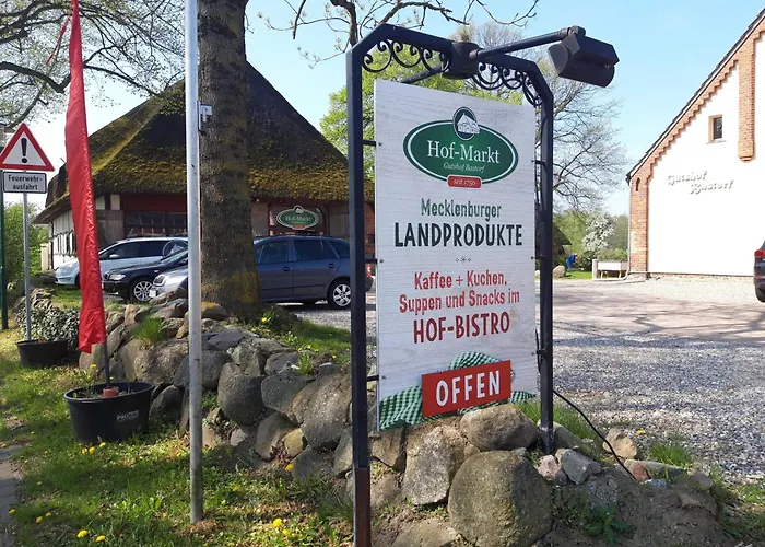 Leuchtturmblick Nahe Kühlungsborn Bastorf